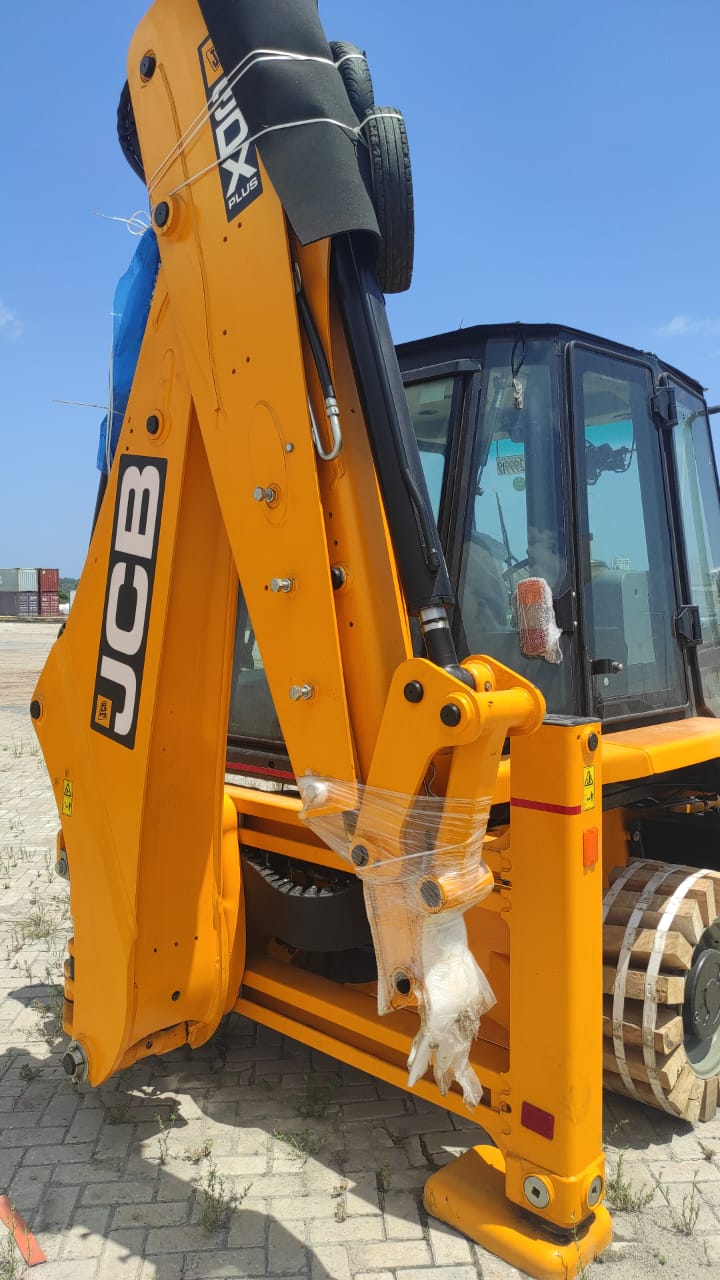 Excavator Loading at Port